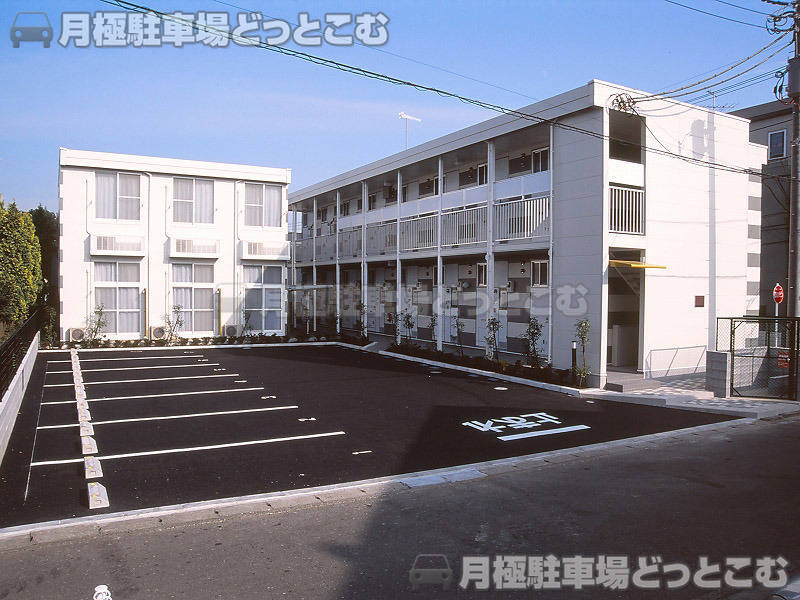 伊勢原市板戸549－1の月極駐車場1