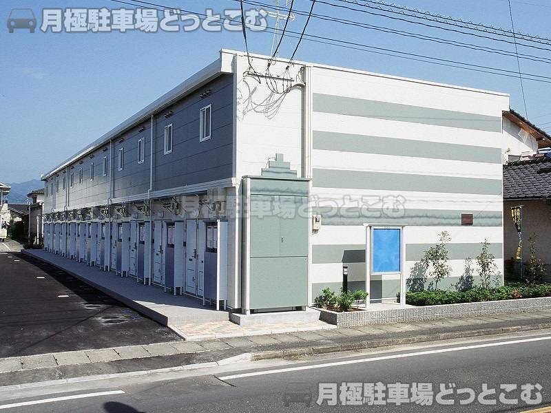 八代市田中東町23－3の月極駐車場2