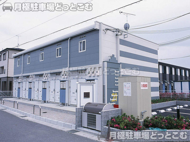 大津市本堅田4－28－17の月極駐車場1