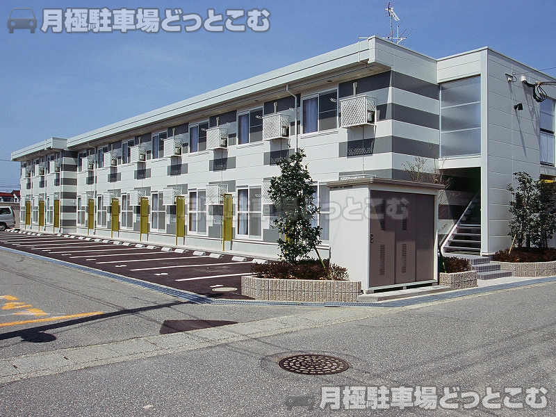 金沢市米泉町6－37－1の月極駐車場2
