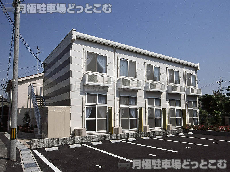 伊丹市北伊丹4－63－1の月極駐車場1