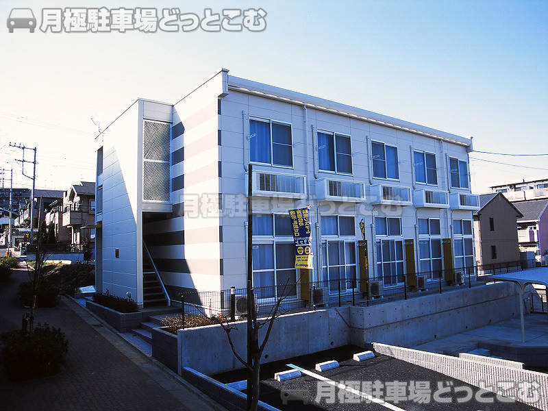 藤沢市石川1－25－4の月極駐車場1