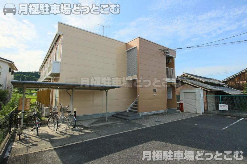 大津市衣川1－24－48の月極駐車場1