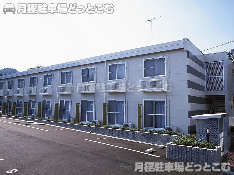 福山市蔵王町2－11－15の月極駐車場1