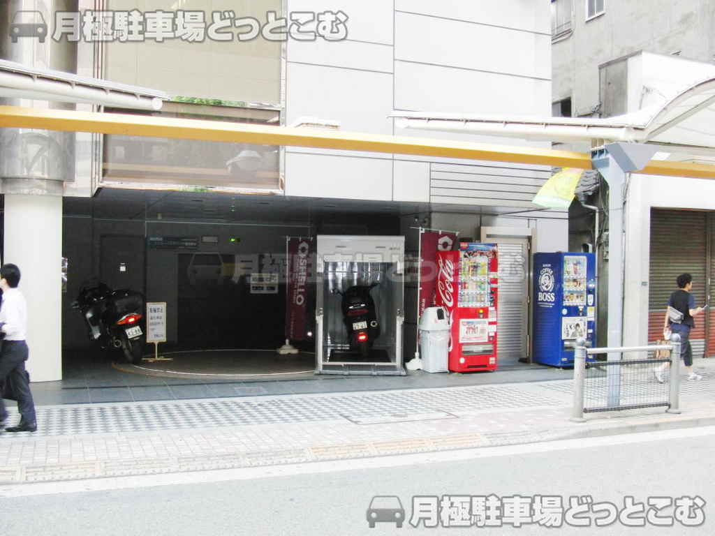 板橋区三園2‐3の月極駐車場2