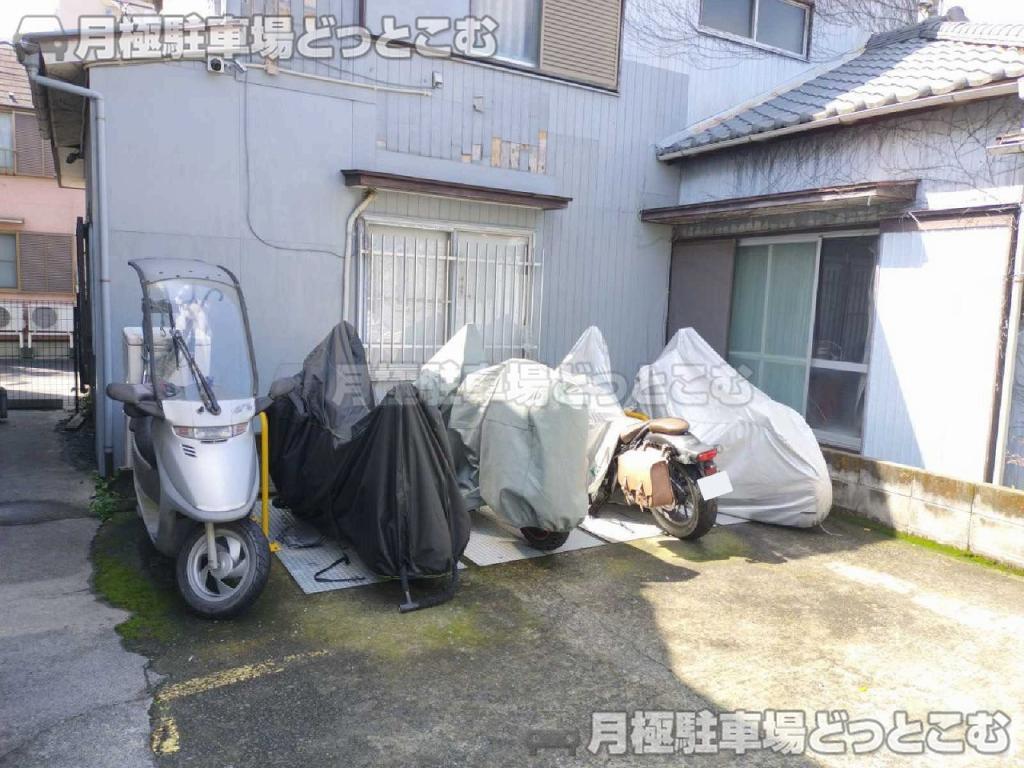杉並区高円寺南1－5－16の月極駐車場3