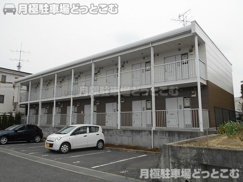 堺市北区百舌鳥陵南町3－419－2の月極駐車場1