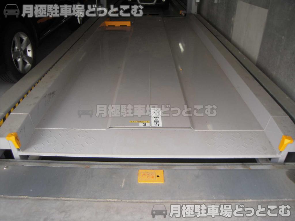 文京区本郷1-25-24の月極駐車場2