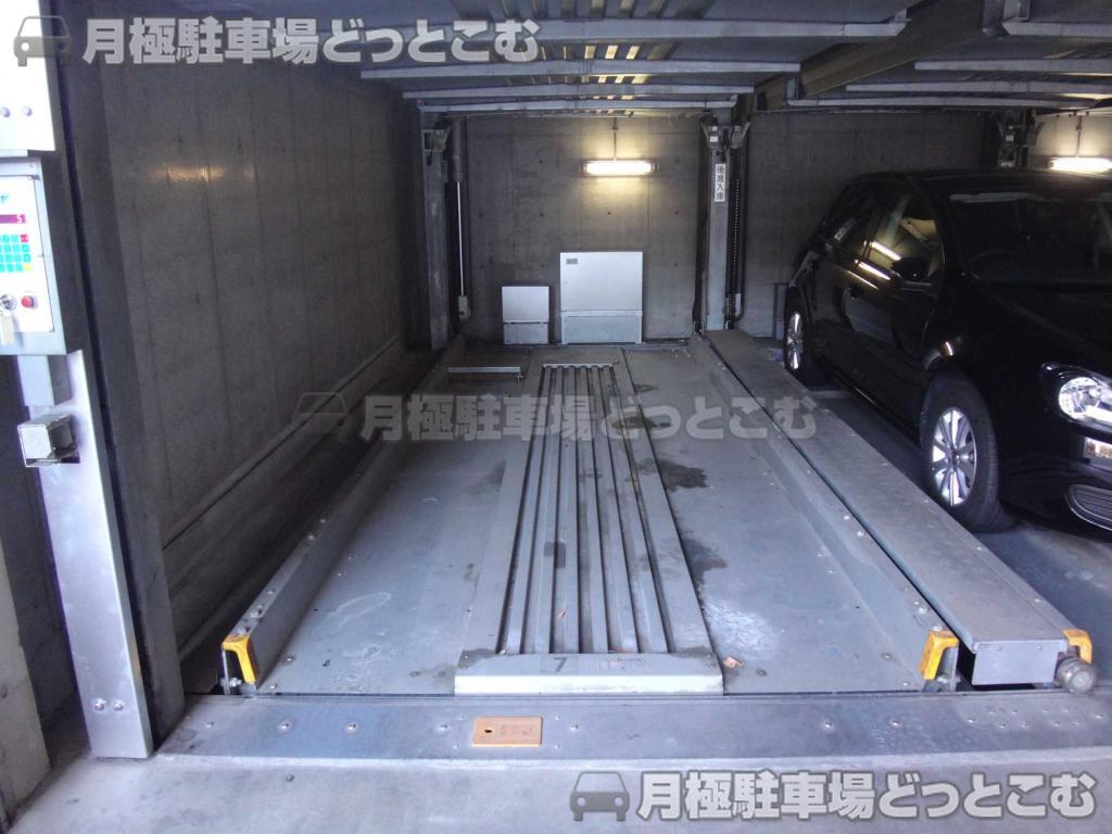 豊島区西池袋3-1-12の月極駐車場2