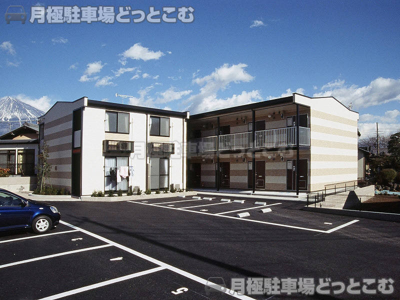 富士宮市東阿幸地39－2の月極駐車場1