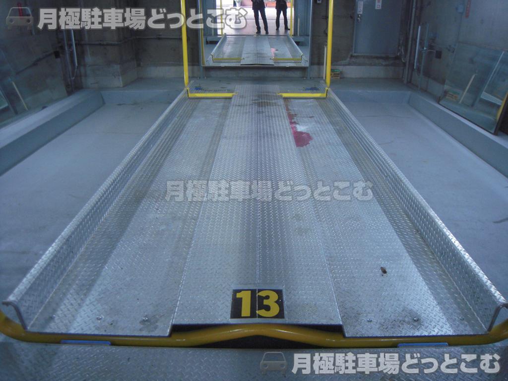 中央区銀座3-12-2の月極駐車場3
