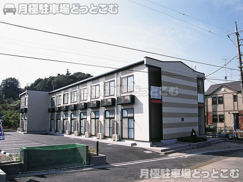 町田市三輪町322－1の月極駐車場1