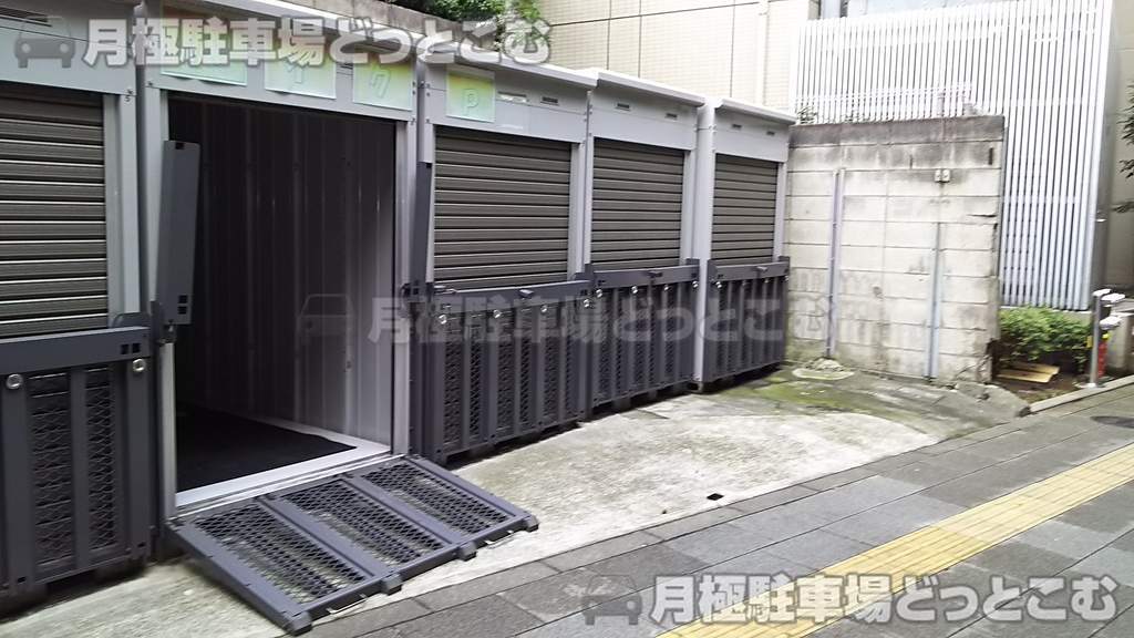 板橋区清水町74-2の月極駐車場3