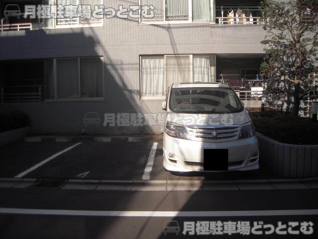 墨田区菊川1-11-14の月極駐車場2