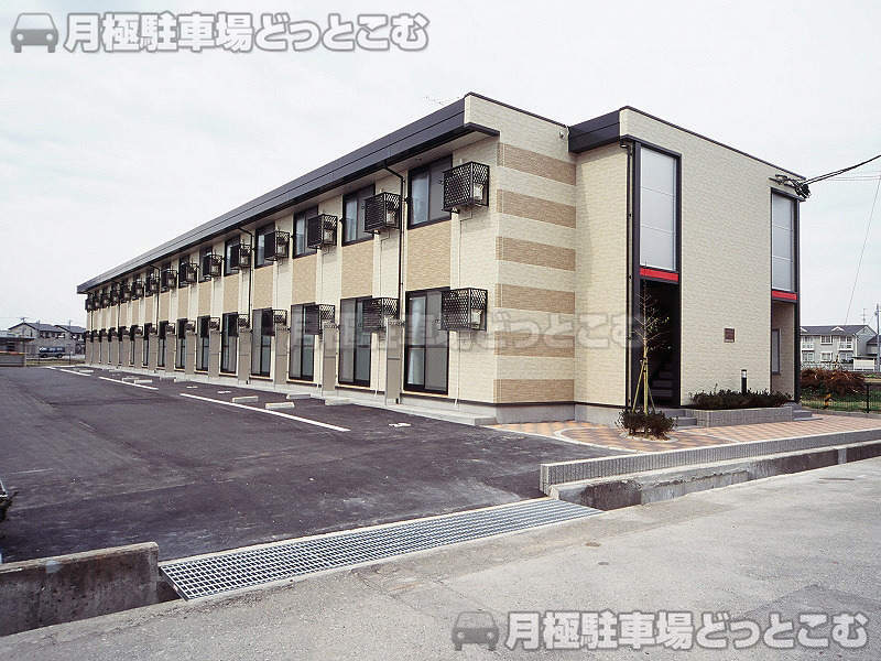 黒部市牧野981－1の月極駐車場2