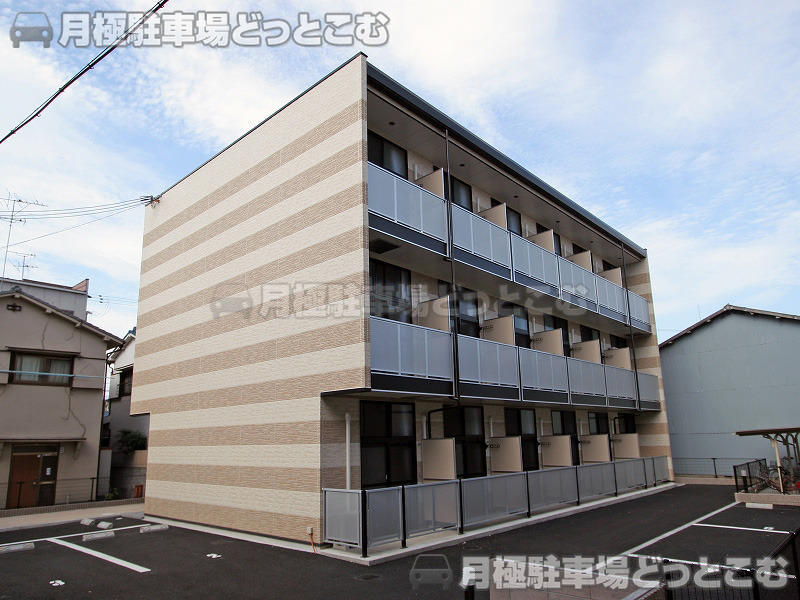 尼崎市下坂部1－8－1の月極駐車場1