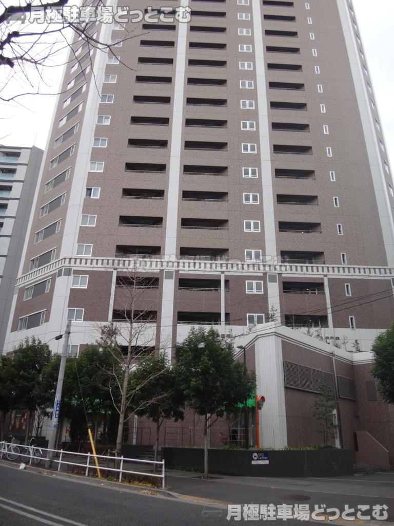 新宿区北新宿3-2-1の月極駐車場3