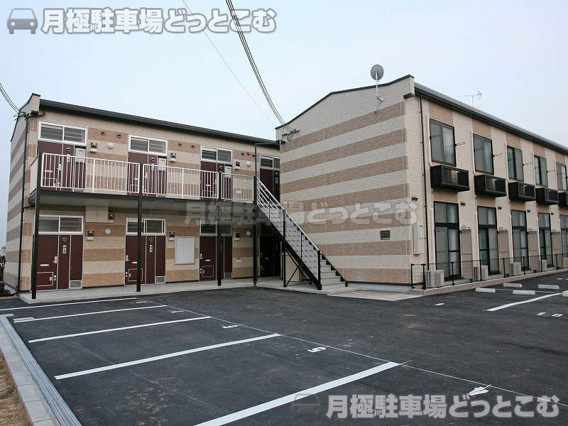 堺市北区金岡町2668の月極駐車場1