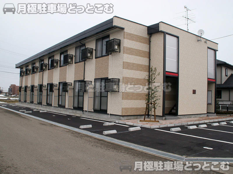 金沢市南四十万3－74の月極駐車場2