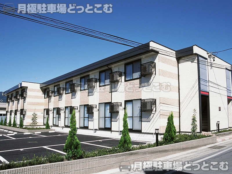 上田市踏入2－16－43の月極駐車場2