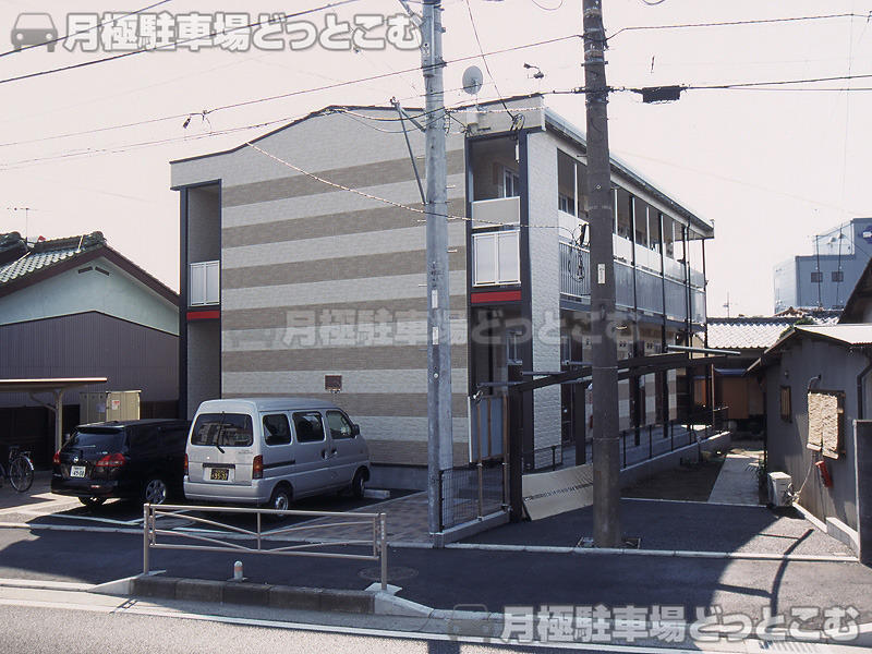 茅ヶ崎市下町屋1－6－23の月極駐車場1