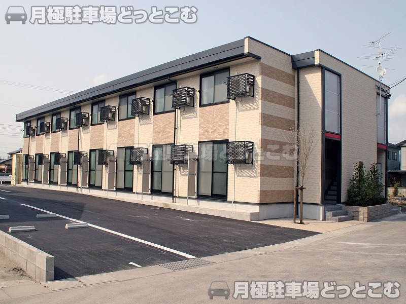 射水市本町1－11－35の月極駐車場2