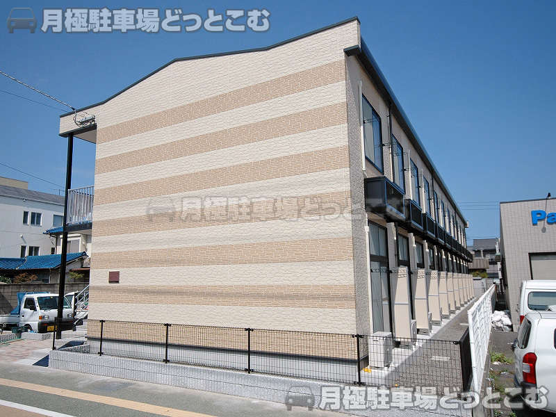 高松市福岡町3－28－24の月極駐車場2