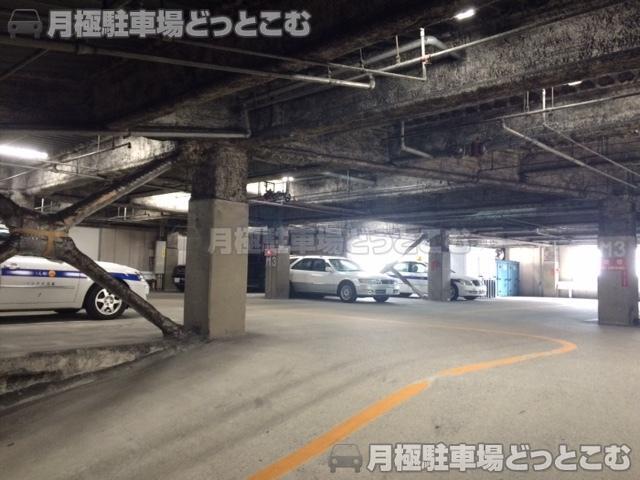 墨田区文花1-31-16の月極駐車場3