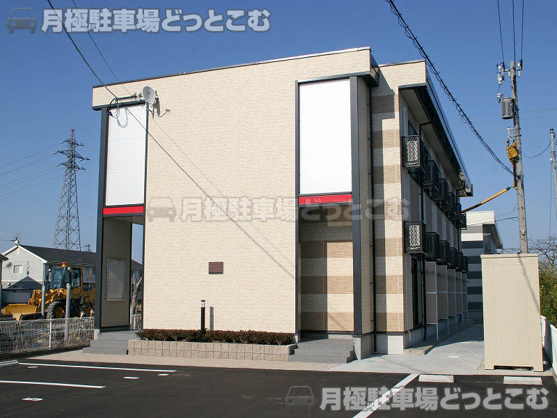 富山市窪新町9－36の月極駐車場2