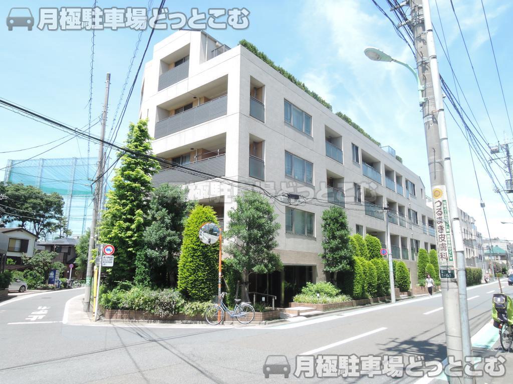 世田谷区弦巻3-21-1の月極駐車場3