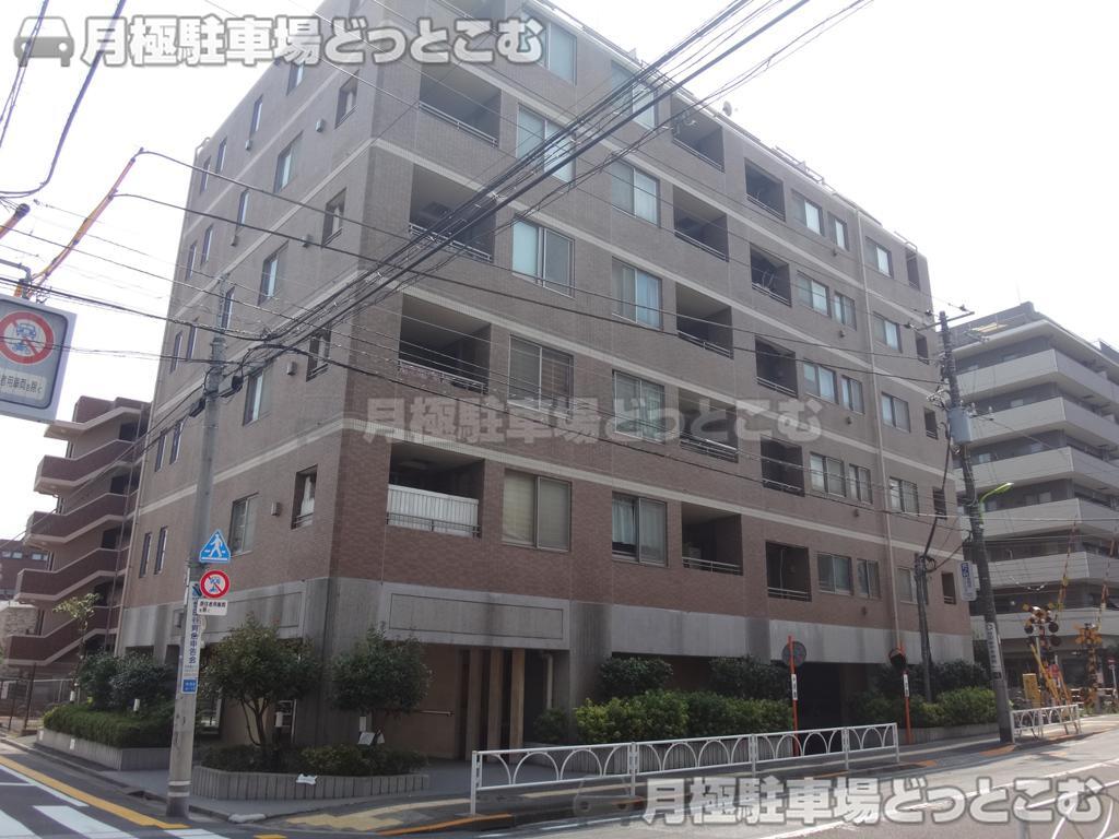 世田谷区世田谷4-13-12の月極駐車場3