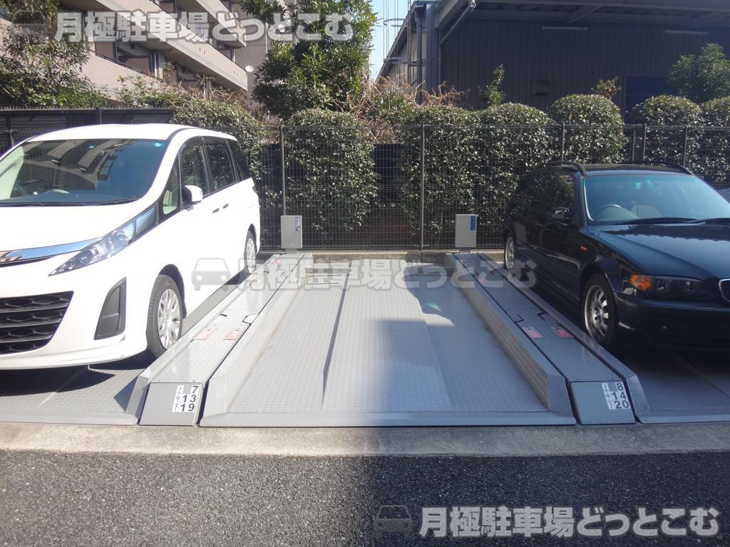 世田谷区用賀1-15-12の月極駐車場3
