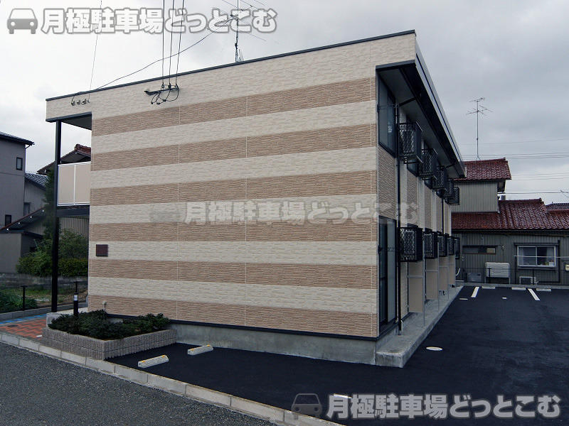 小松市沖町ト47の月極駐車場2