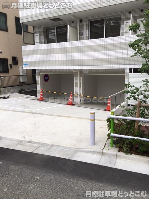 板橋区富士見町8-5の月極駐車場1
