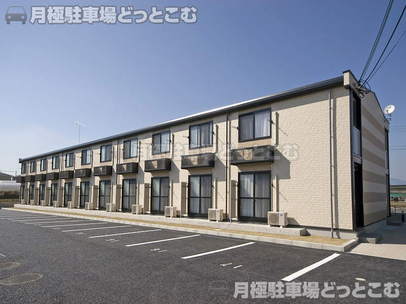 大津市月輪3－57－8の月極駐車場1