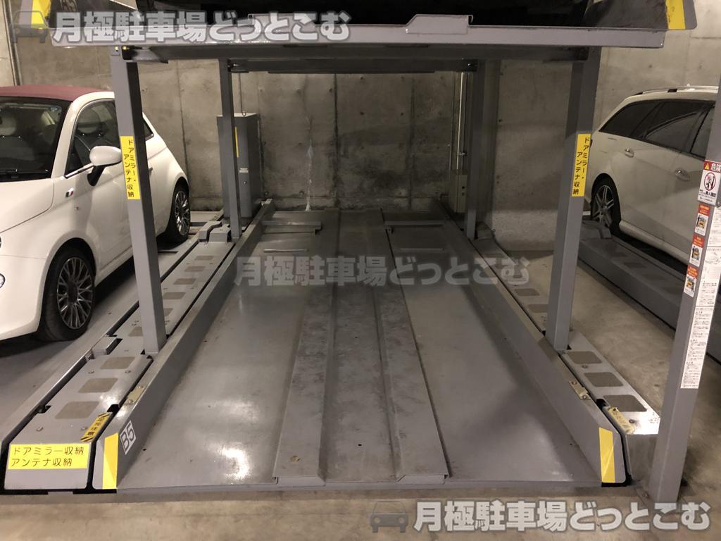 調布市西つつじヶ丘1-14-19の月極駐車場2