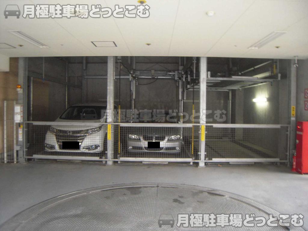 目黒区下目黒2-23-23の月極駐車場2