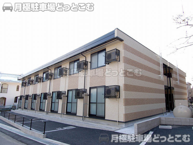 松本市筑摩2－13－13の月極駐車場2