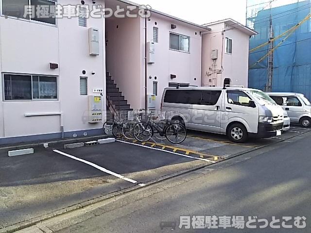 品川区中延4-8-3の月極駐車場2