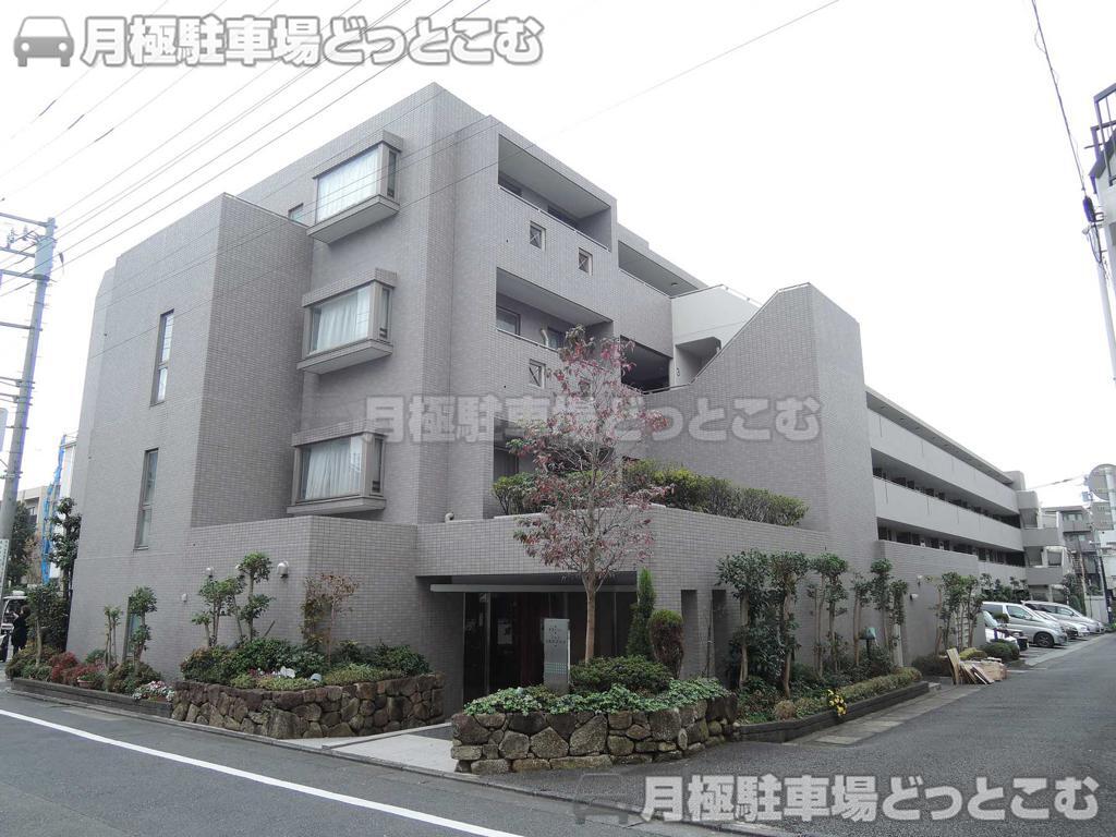 目黒区目黒本町2-7-5の月極駐車場3