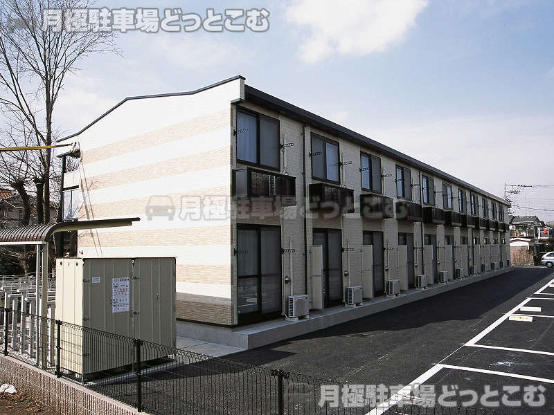 武蔵村山市伊奈平6－61－1の月極駐車場1