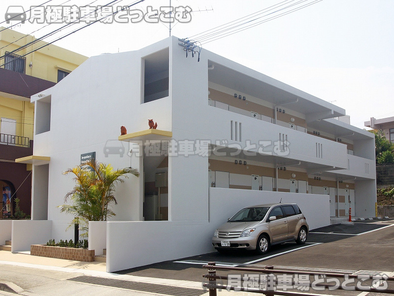 島尻郡与那原町板良敷131の月極駐車場2
