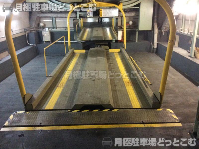 港区白金台3-15-5の月極駐車場2