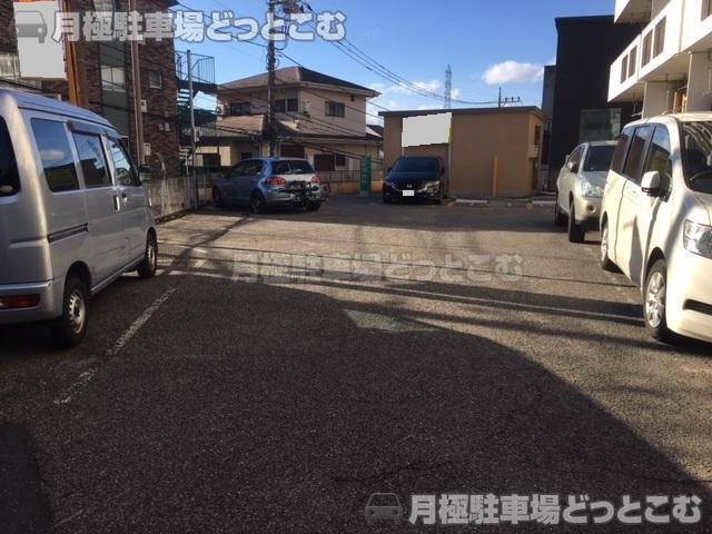杉並区和泉2-13-5の月極駐車場2