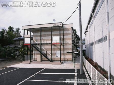 厚木市長谷1673－1の月極駐車場2