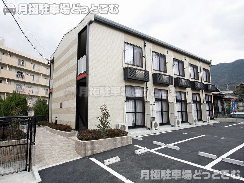 北九州市小倉北区黒原3－15－19の月極駐車場1