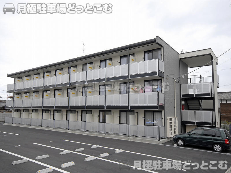 新居浜市西町1－11の月極駐車場1