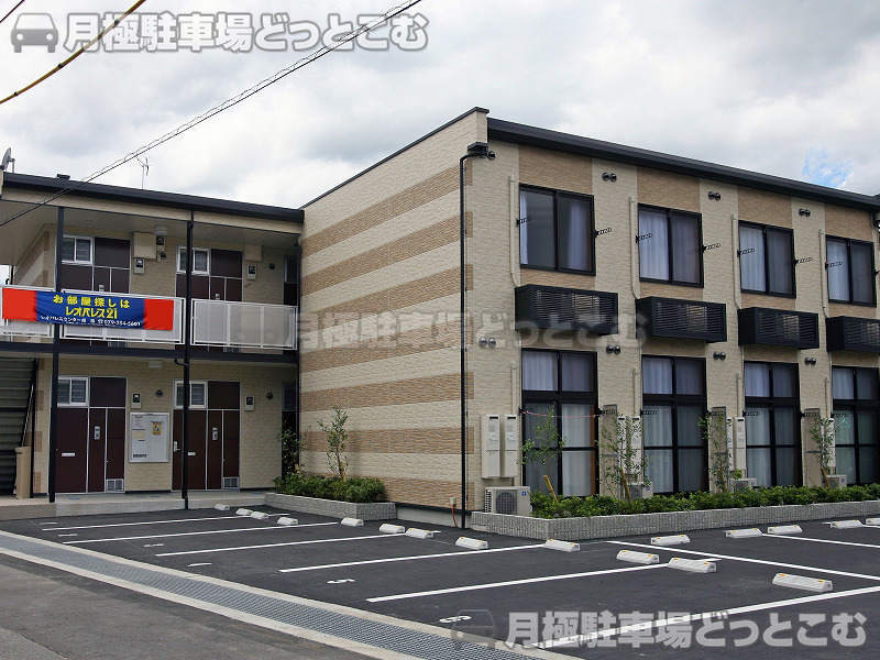 神崎郡福崎町馬田5－2の月極駐車場1