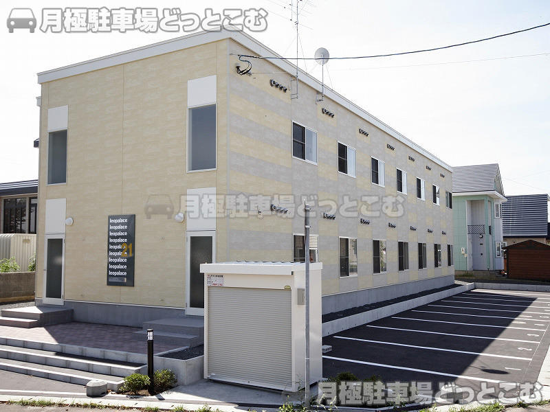 北広島市稲穂町東12－6－4の月極駐車場2