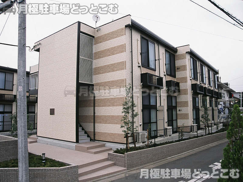 調布市深大寺東町4－7－33の月極駐車場1